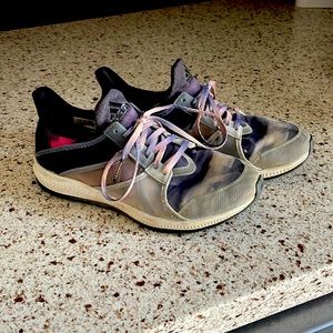 Adidas’s runner size 6.5